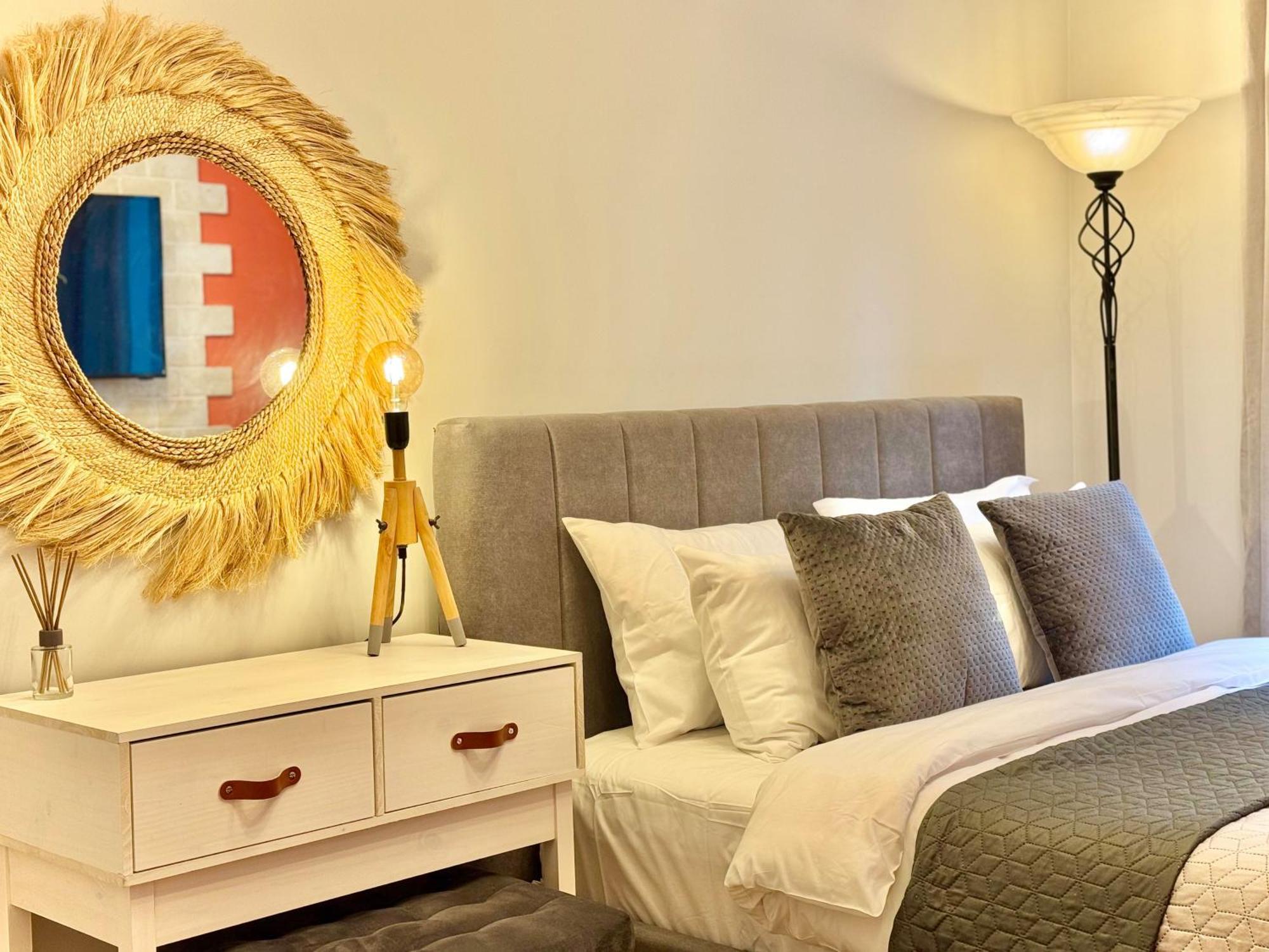Top Centre 2Bed Apartment For 5 Guests 2 Minutes From High Street Plovdiv Exteriör bild