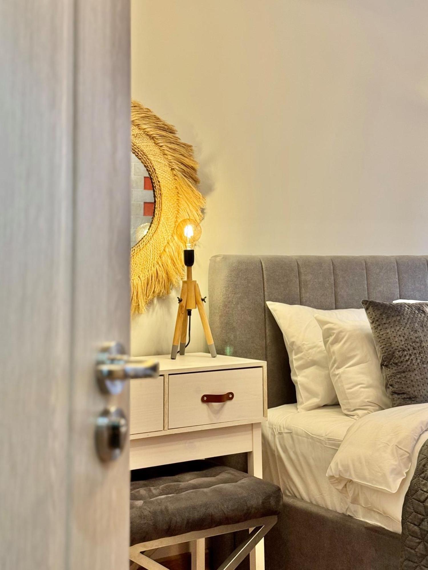 Top Centre 2Bed Apartment For 5 Guests 2 Minutes From High Street Plovdiv Exteriör bild