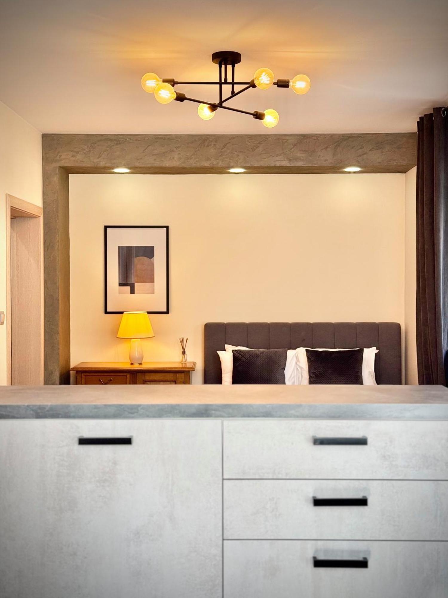 Top Centre 2Bed Apartment For 5 Guests 2 Minutes From High Street Plovdiv Exteriör bild