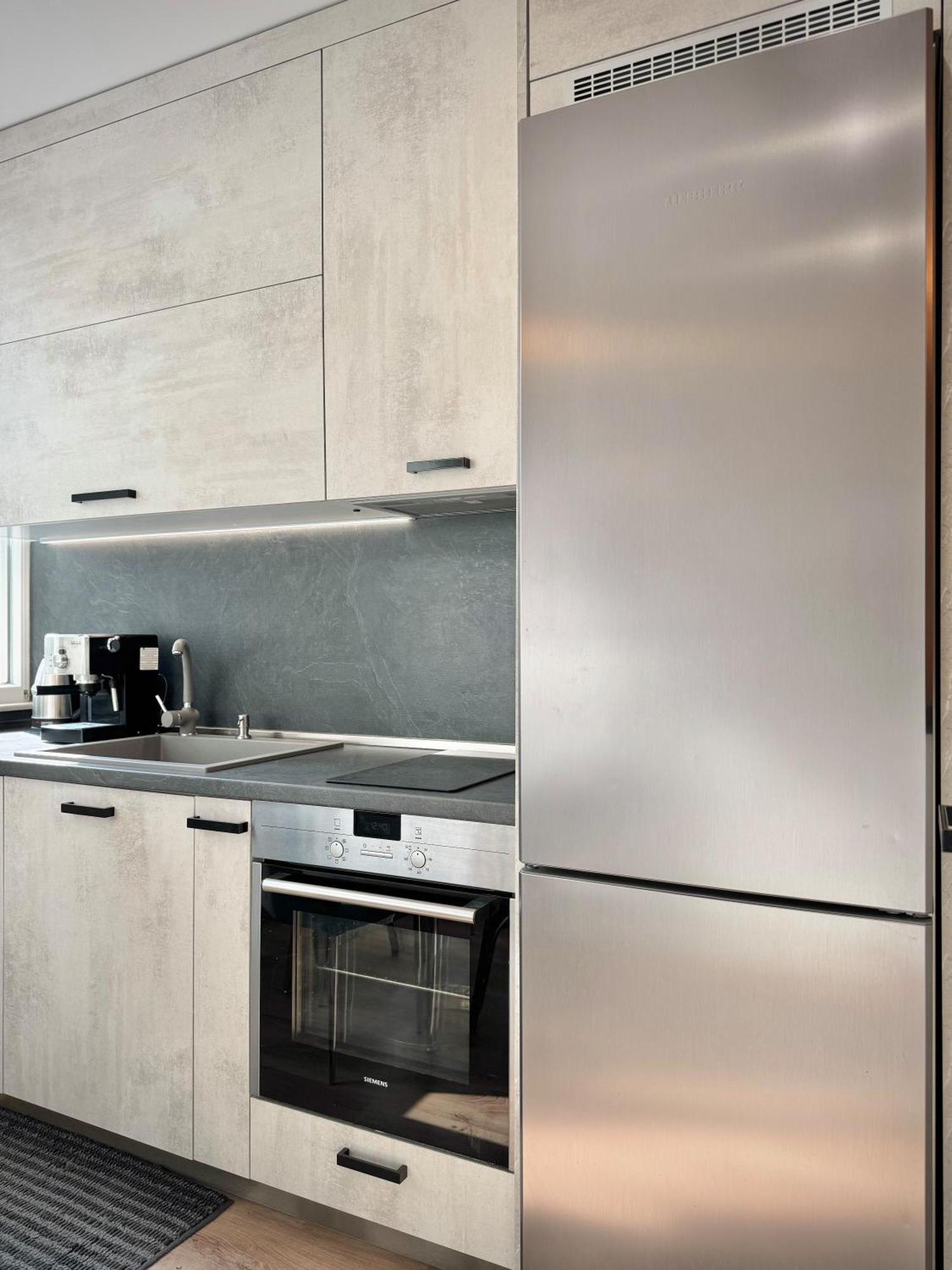 Top Centre 2Bed Apartment For 5 Guests 2 Minutes From High Street Plovdiv Exteriör bild