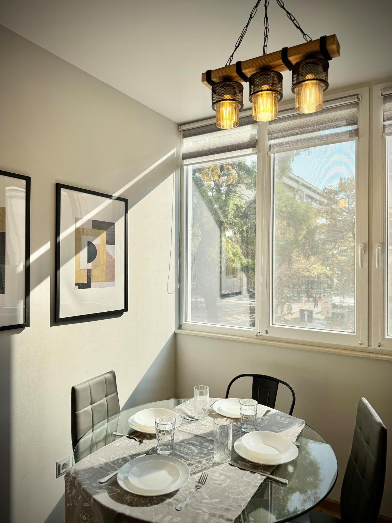 Top Centre 2Bed Apartment For 5 Guests 2 Minutes From High Street Plovdiv Exteriör bild