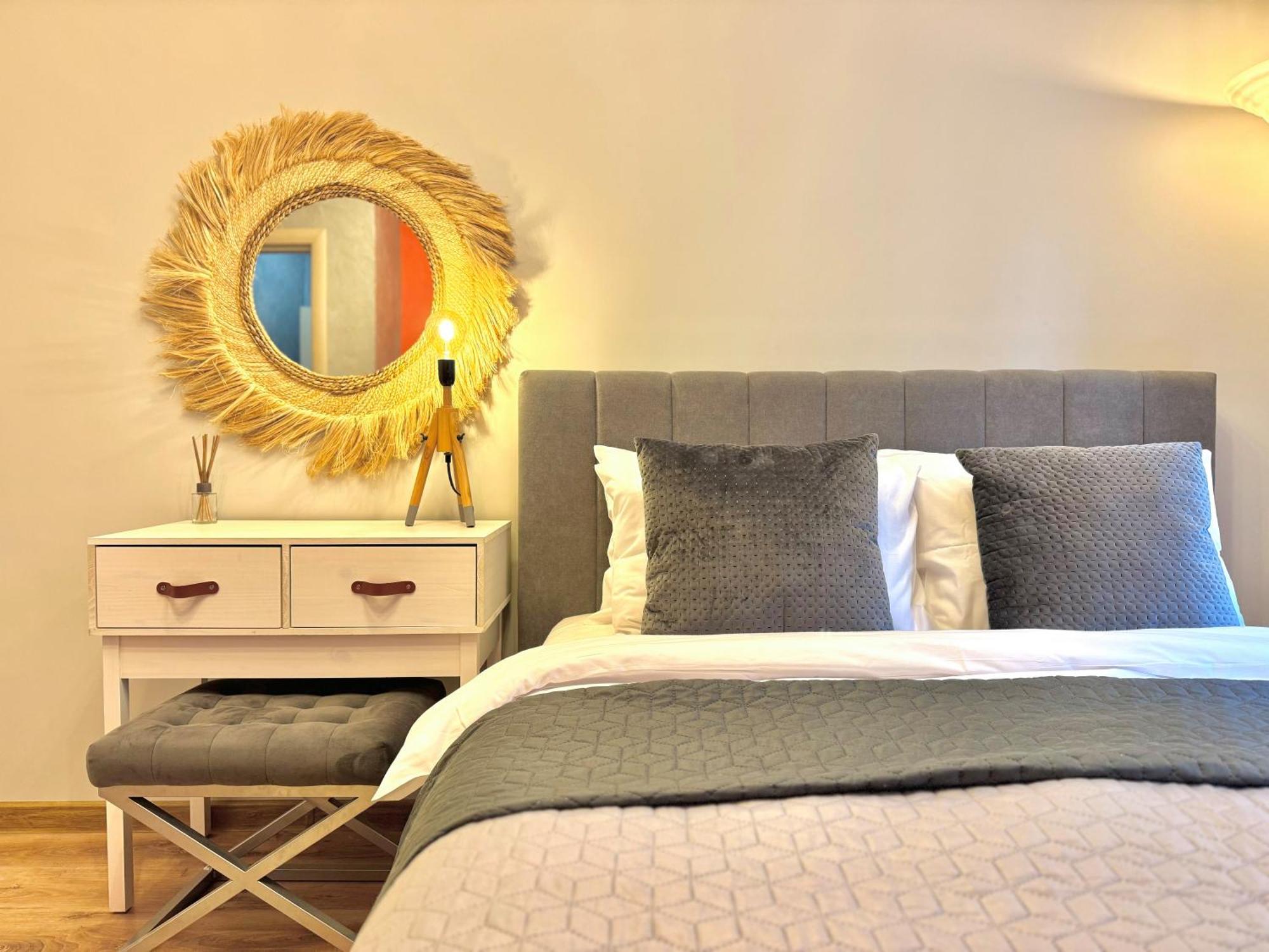 Top Centre 2Bed Apartment For 5 Guests 2 Minutes From High Street Plovdiv Exteriör bild